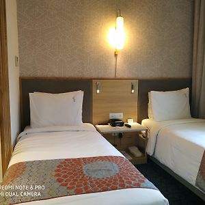 Holiday Inn Express Hyderabad Banjara Hills By Ihg